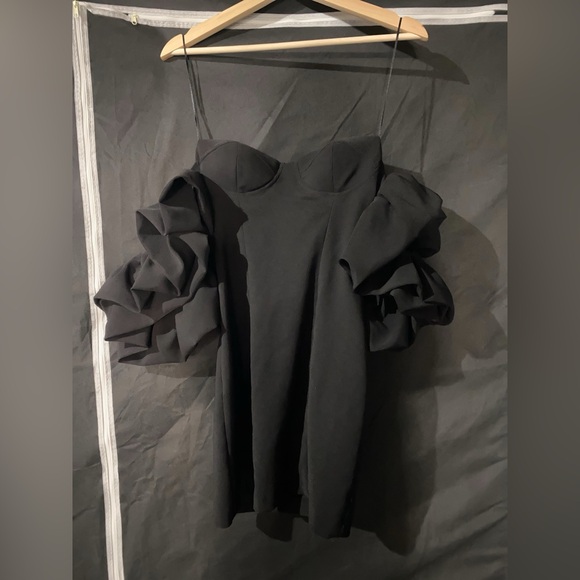 Zara Dresses & Skirts - Mini Black Dress